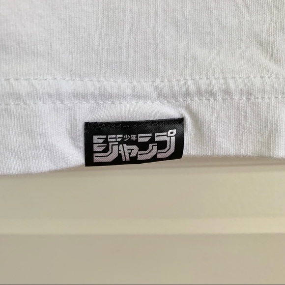 (NWT) UNIQLO | Shonen Jump 50 Anni Sasuke T-shirt - Picture 4 of 8